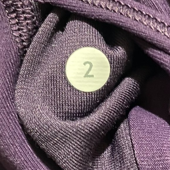 Lululemon Purple Mid Rise Full Length Leggings - Size 2 - Picture 7 of 7